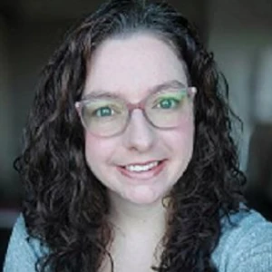 A photograph of Lindsay Batt.